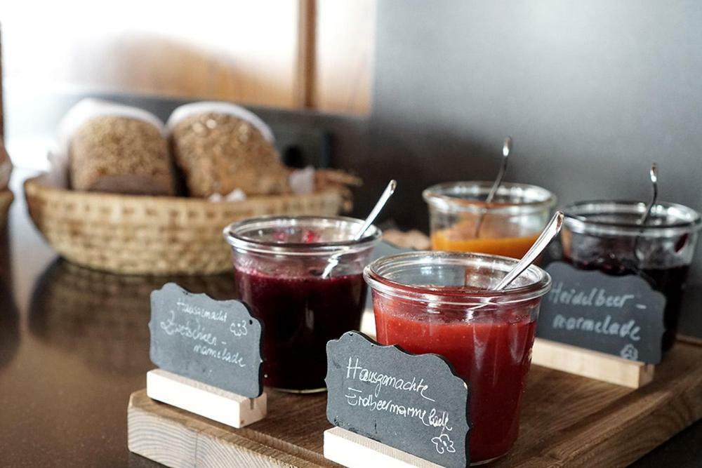 Mahorko Wein Wellness Wasserbueffel Glanz an der Weinstraße Exteriör bild